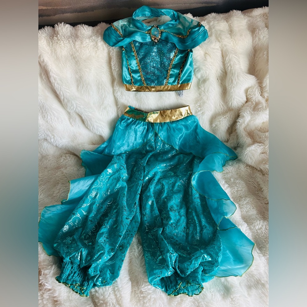 Disney Princess Jasmine Girls Costume Size 5/6